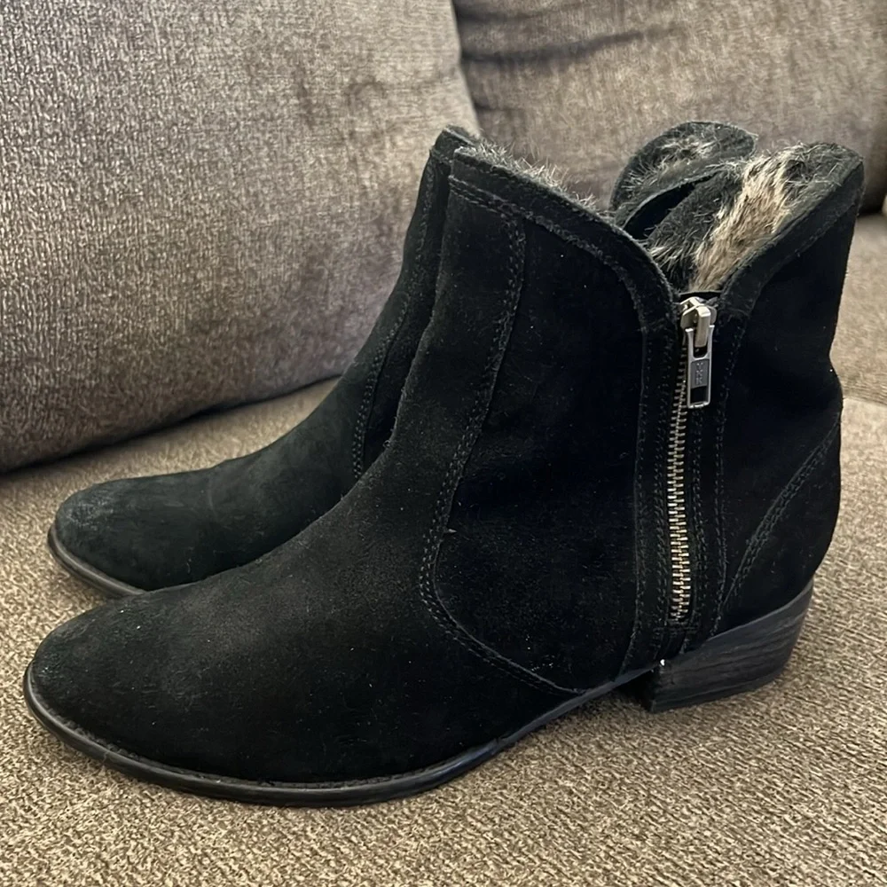 Anthropologie Lied‎ Do faux Fur Suede Ankle Boots  size 9